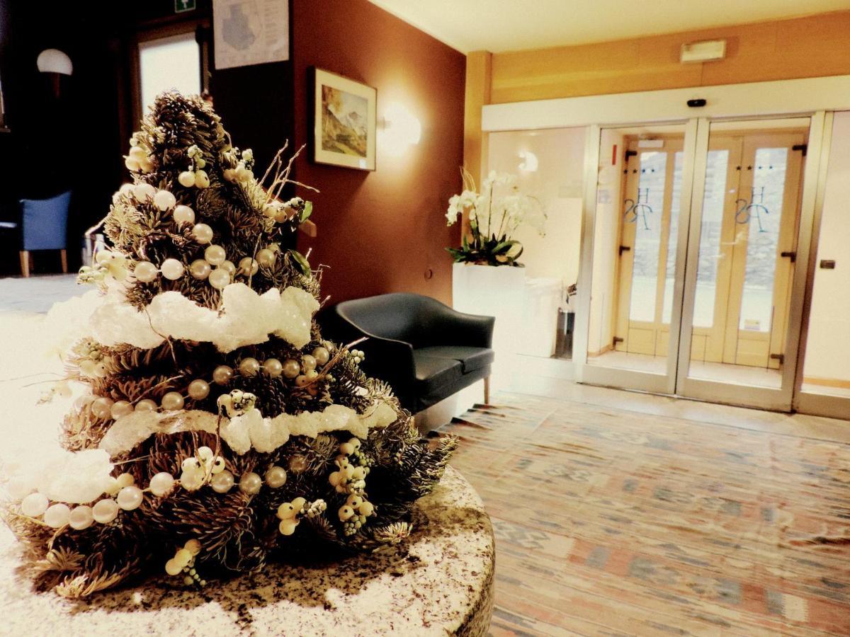 Hotel Pizzo Scalino Chiesa in Valmalenco Esterno foto