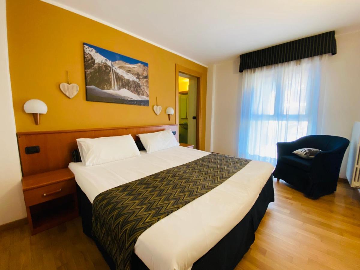Hotel Pizzo Scalino Chiesa in Valmalenco Esterno foto