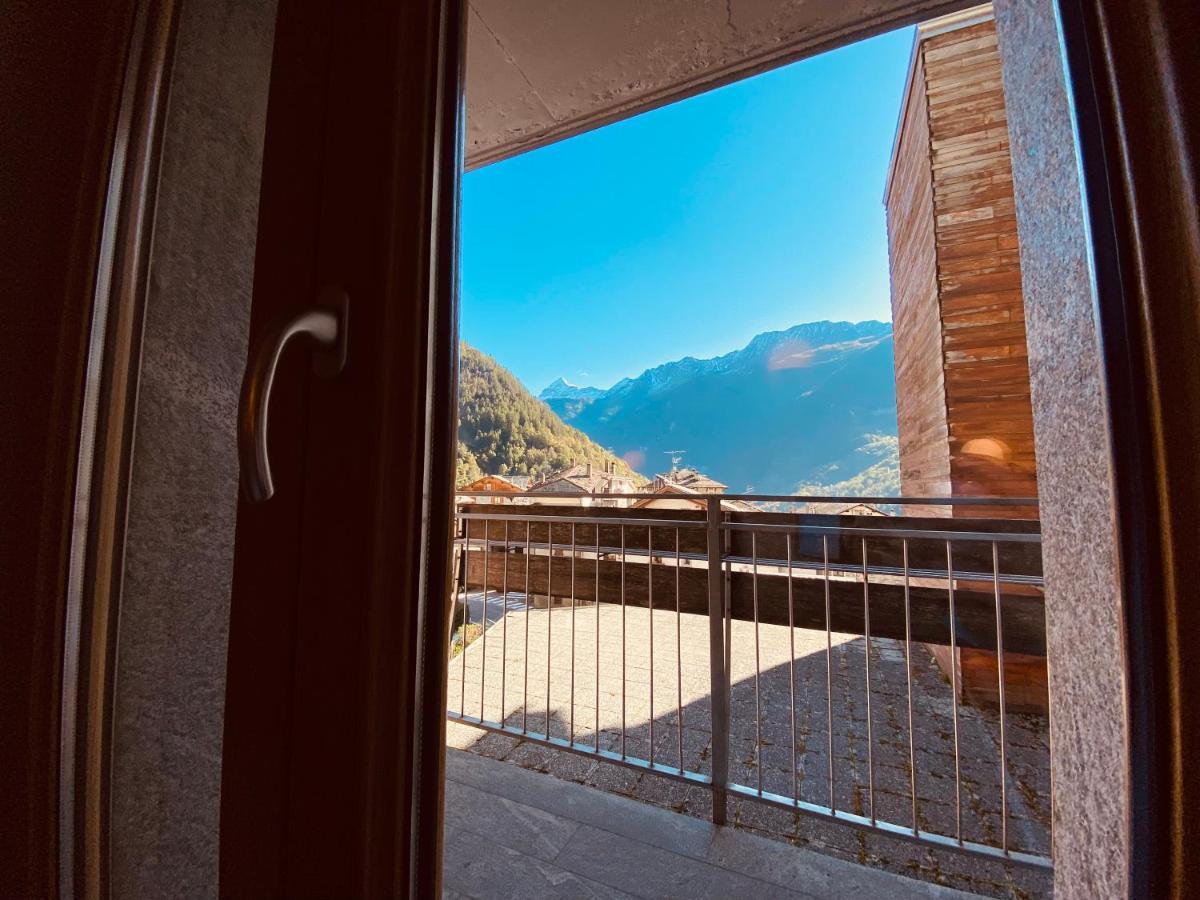 Hotel Pizzo Scalino Chiesa in Valmalenco Esterno foto